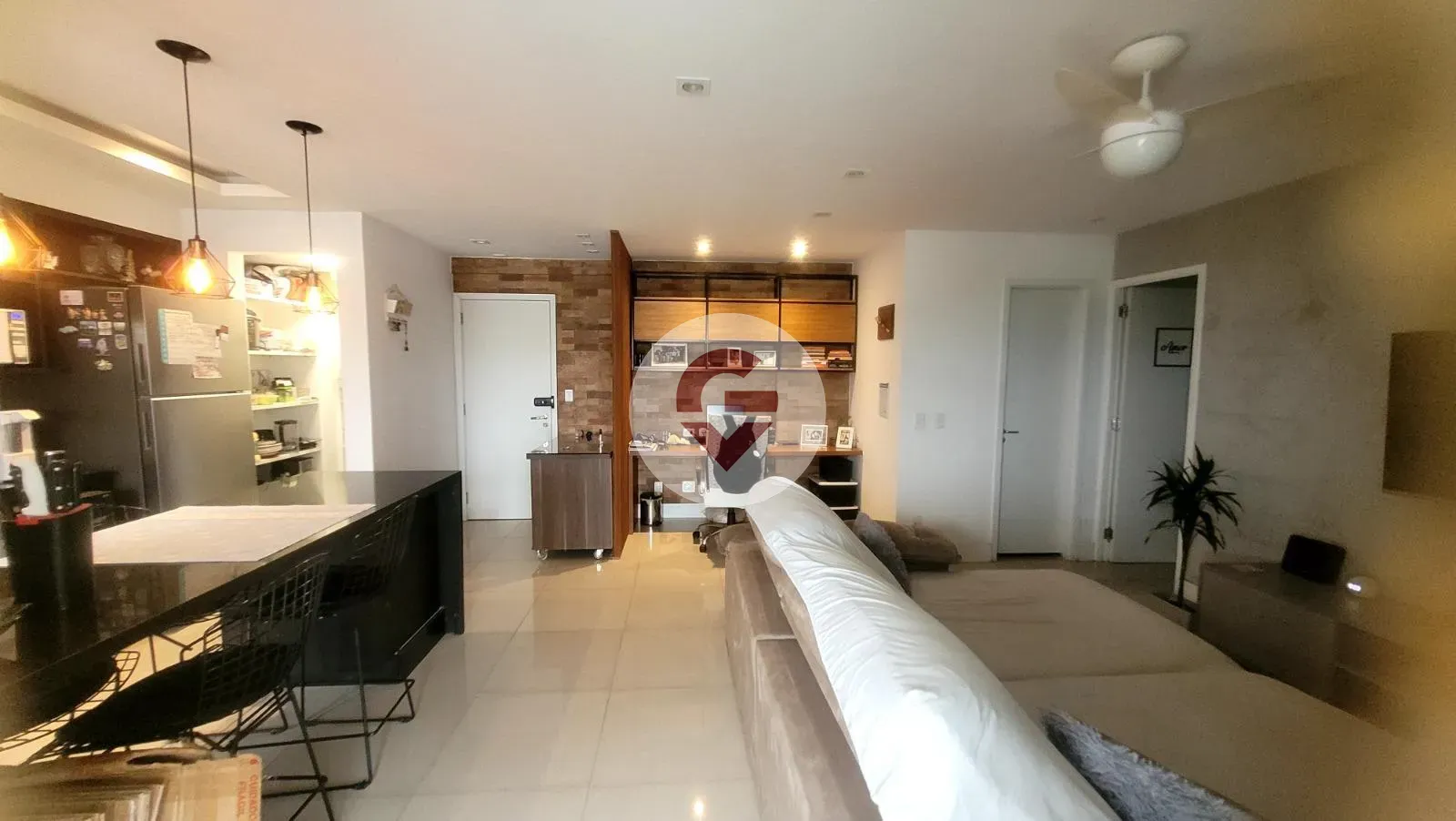 Departamento de 1 dormitorio con balcón cerrado con vidrio — photo 13