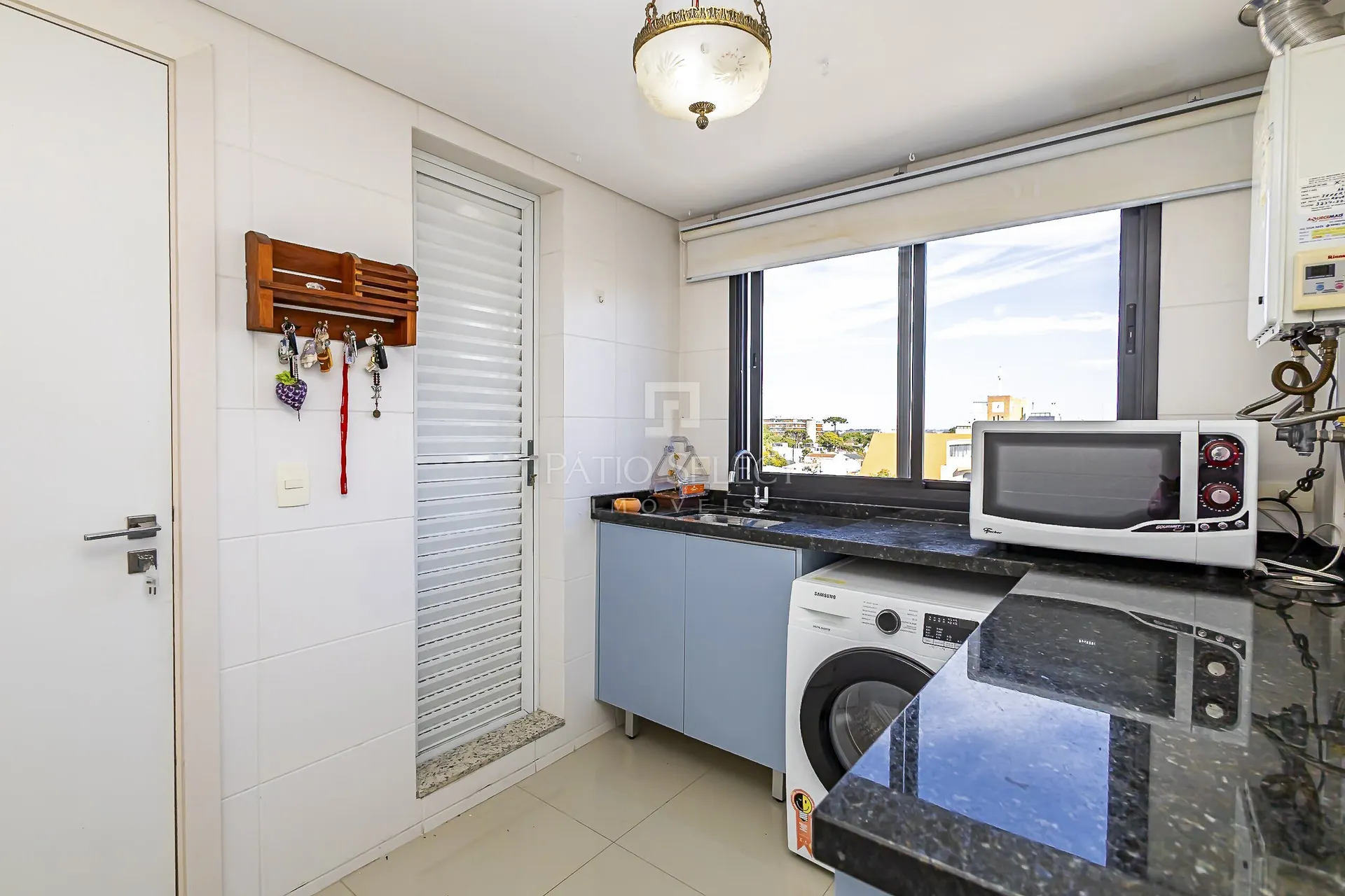 Ванна и 2 спальни: квартира 412 м² — photo 23