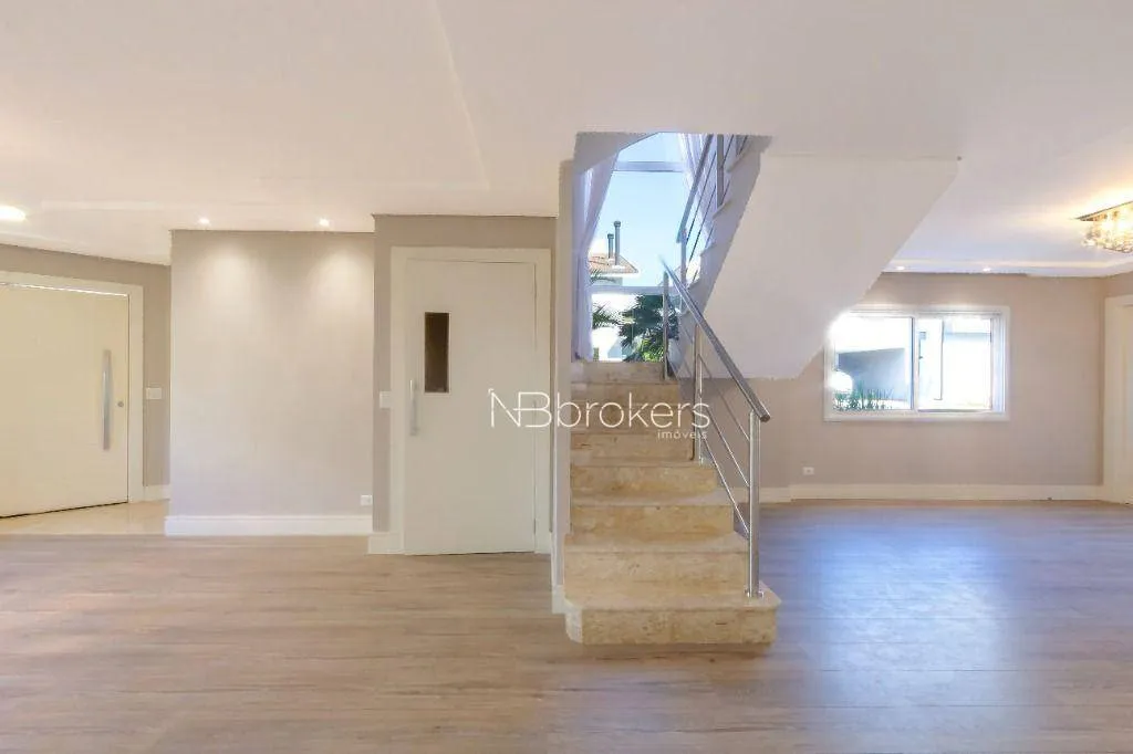 Condo house with 4 bedrooms and 5 bathrooms — photo 21