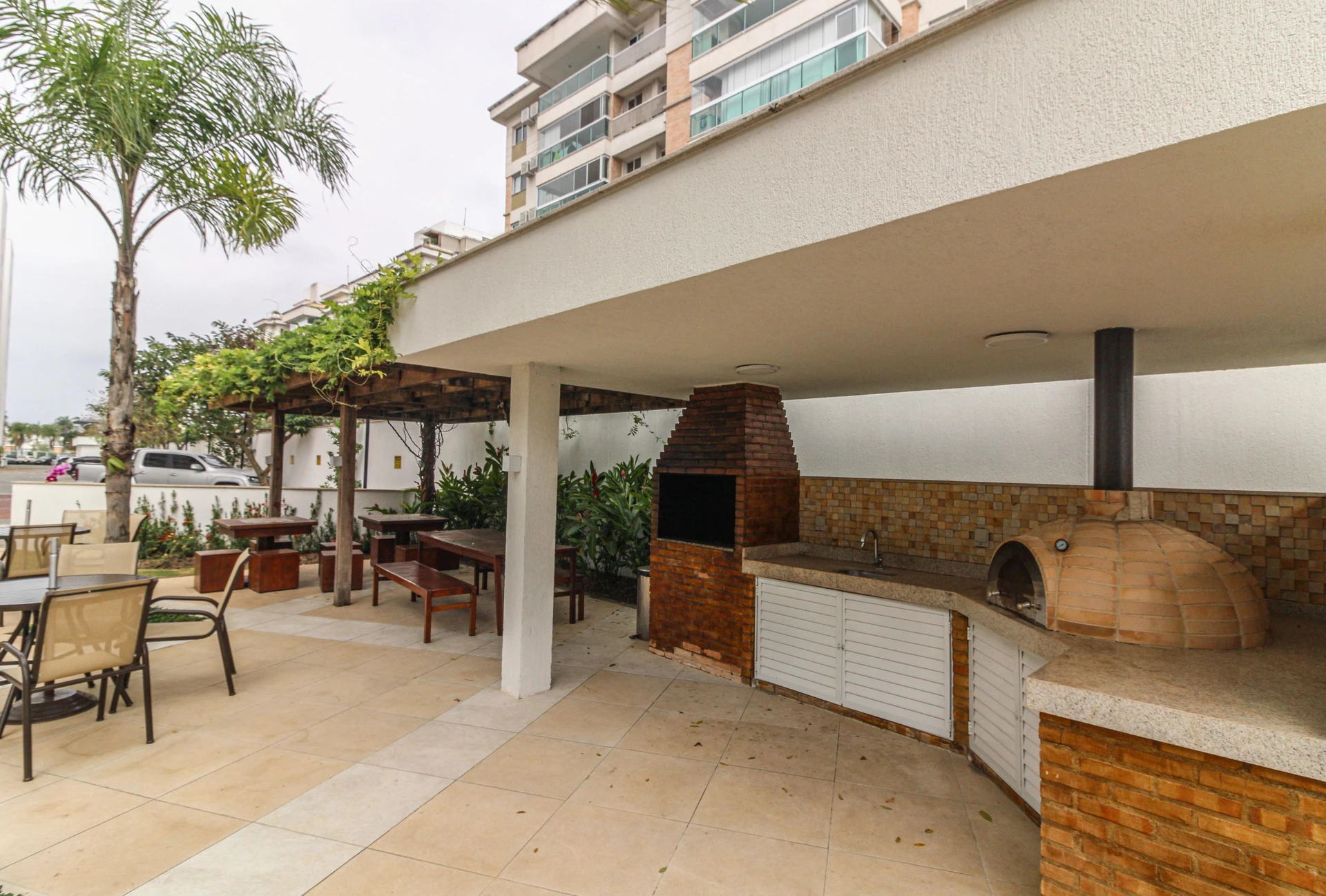 Furnished apartment, 158 m², with a water view — photo 104