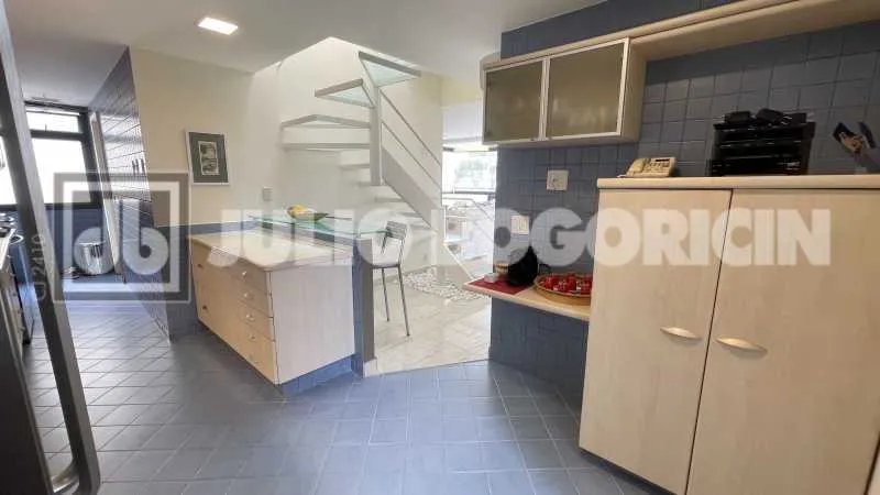 Apartamento mobiliado, 273 m², com varanda envidraçada — photo 39
