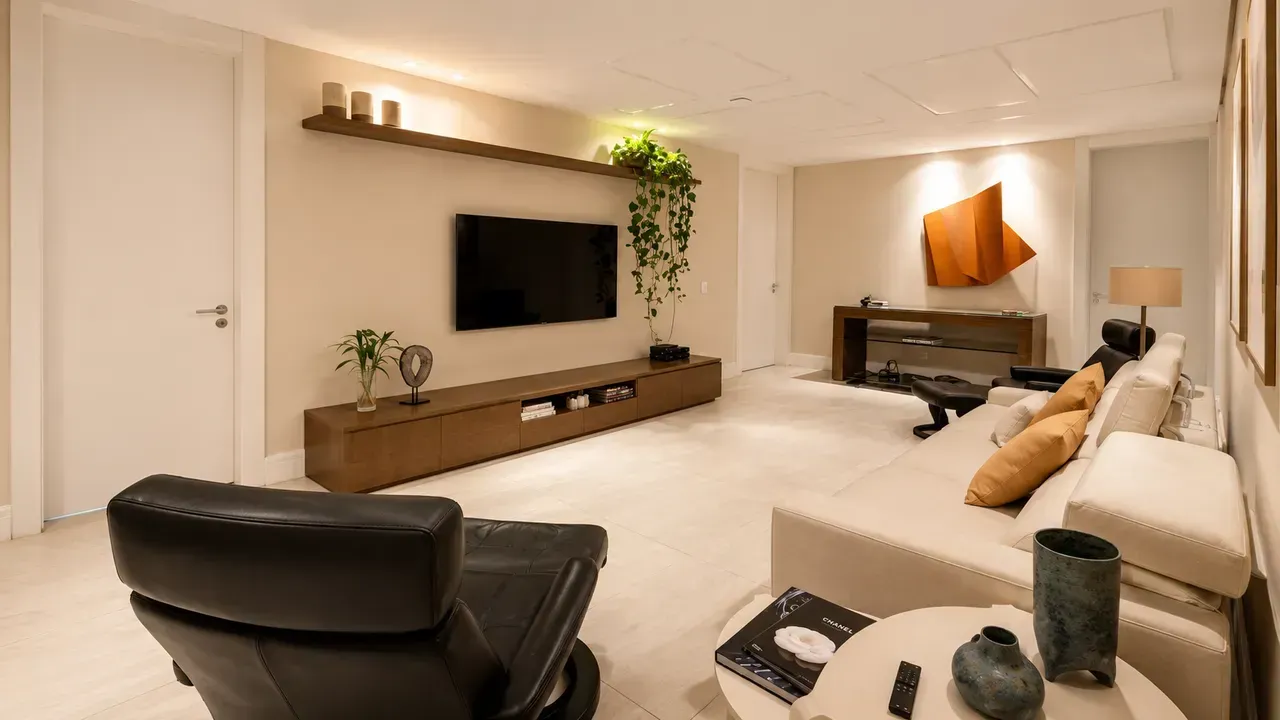 Furnished apartment with 3 bedrooms and a glass balcony — photo 7