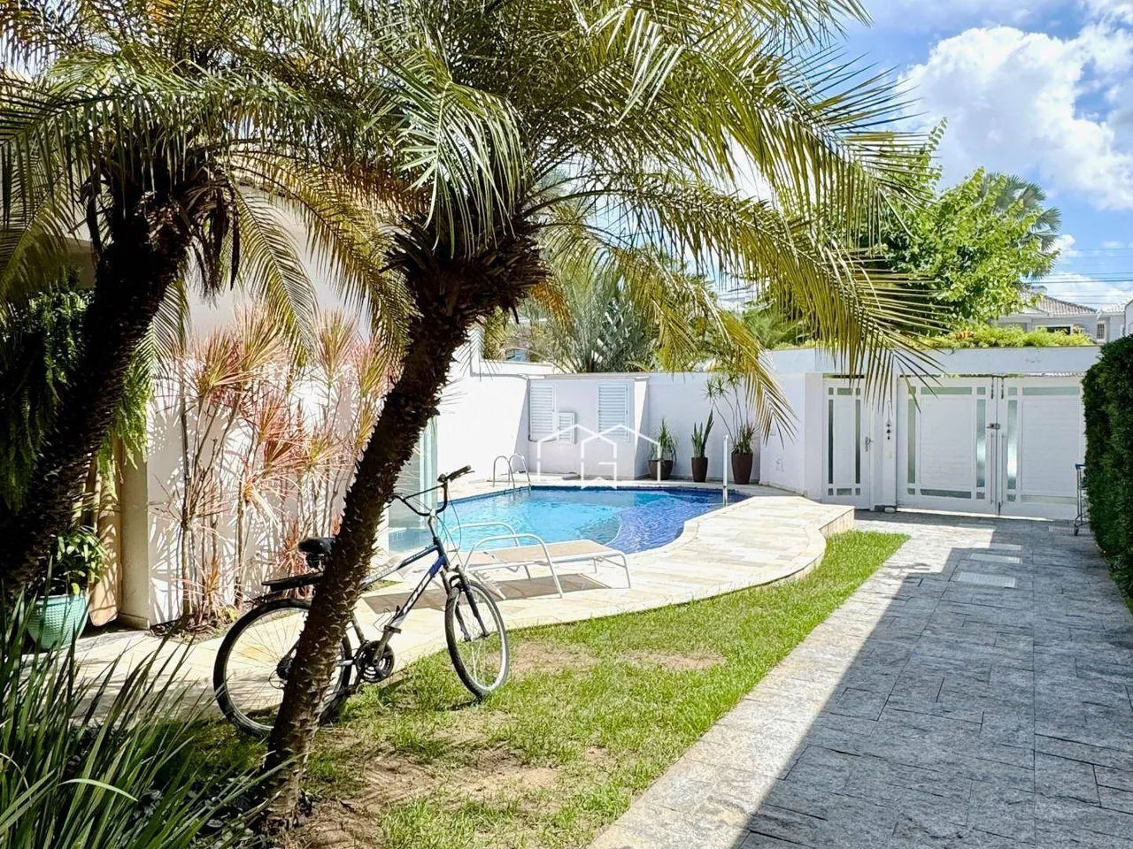 Furnished house with 4 bedrooms and 5 bathrooms — photo 7