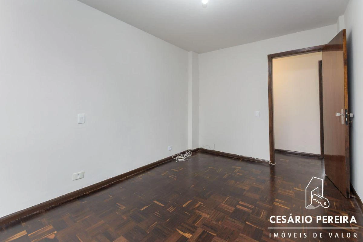 Furnished apartment, 215 m², with a bathtub — photo 18