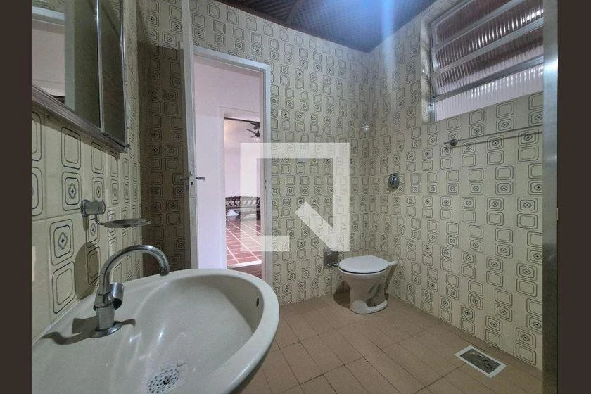 Casa para aluguel com 4 quartos e 2 suítes em 1500 m² — photo 21