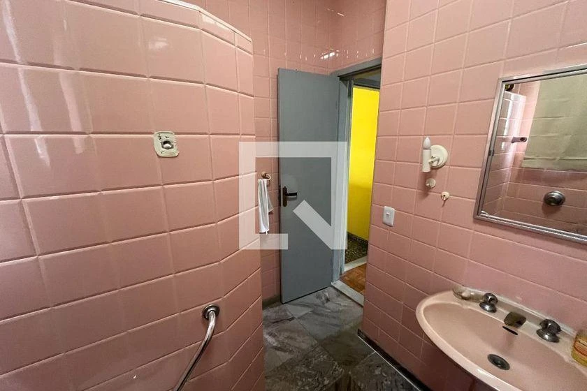 6-bedroom house with a washing machine in Rio de Janeiro — photo 16