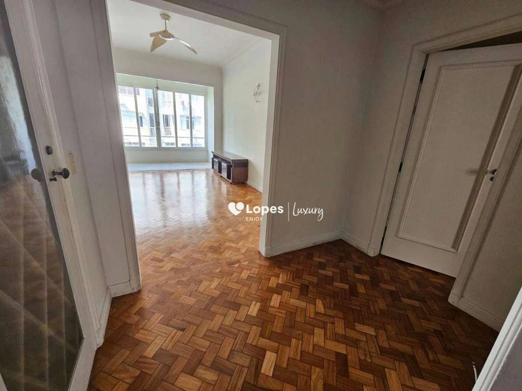 156 m² unfurnished apartment with 3 bedrooms and parking — photo 25