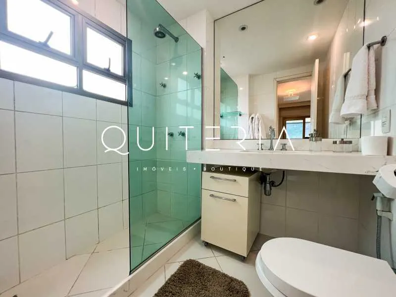 Apartamento duplex com varanda, 3 quartos e 5 banheiros — photo 24