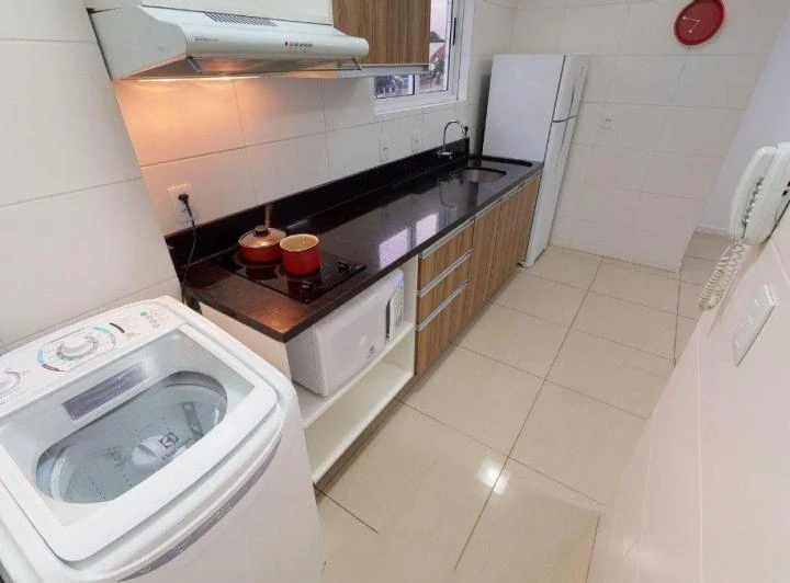 Apartamento mobiliado de 35 m² com cozinha integrada — photo 4