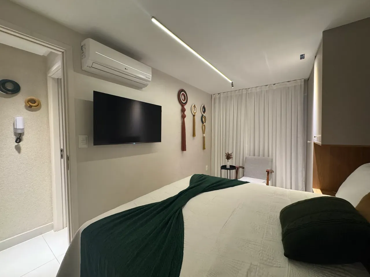 Робоче місце та 2 спальні: квартира 65 м² — photo 14