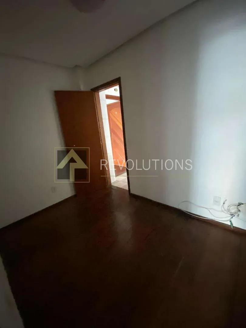 Park view in a 4-bedroom apartment, 125 m² — photo 13