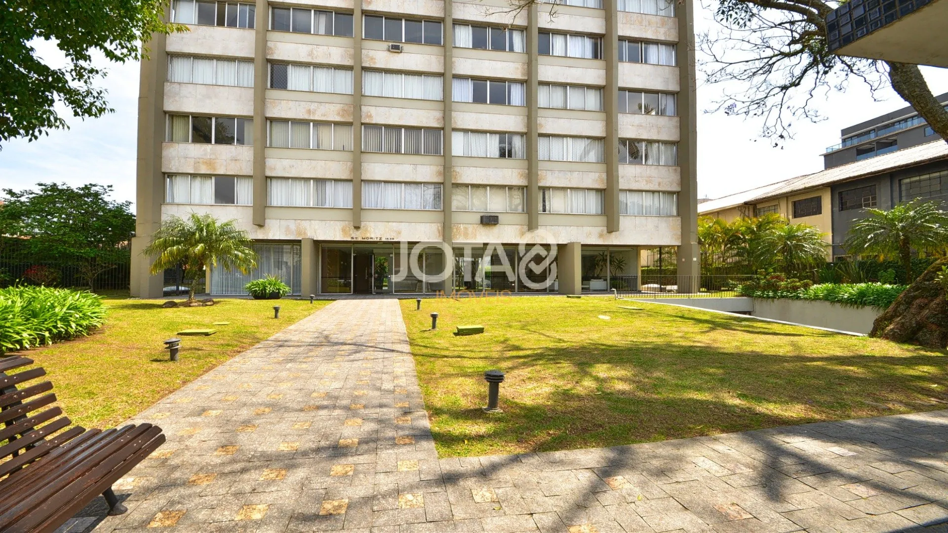 387 m² apartment with 3 bedrooms and a great open kitchen — photo 28