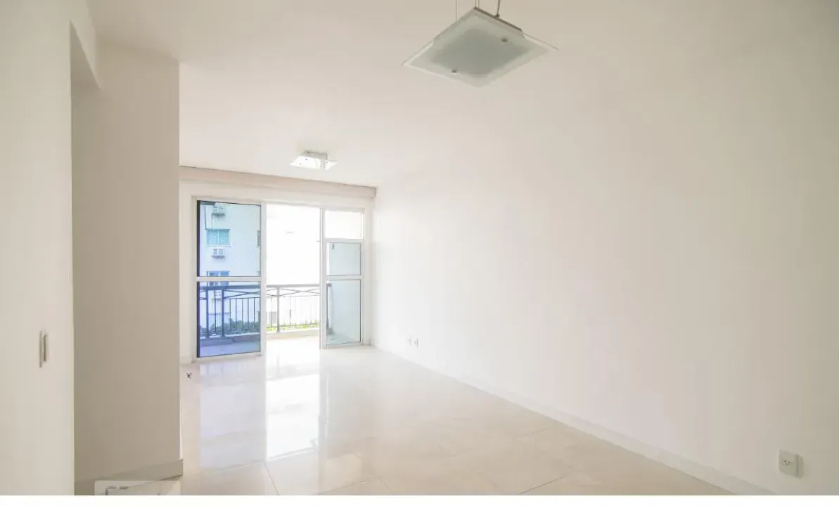 3-bedroom apartment in a building with a sauna