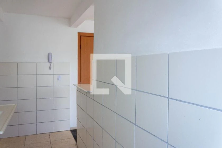 2-bedroom apartment in a building with a gym — photo 4
