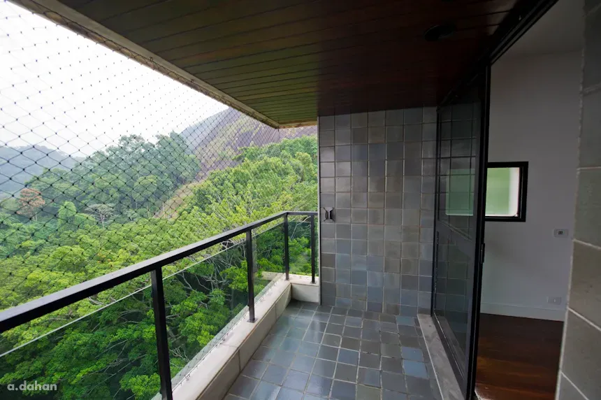 Unfurnished apartment with 4 bedrooms and 5 bathrooms — photo 8