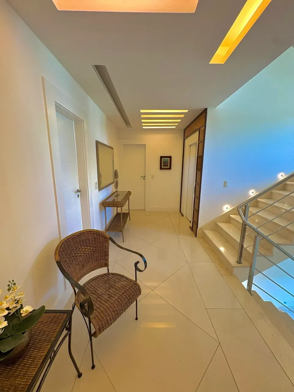 Unfurnished house with 5 bedrooms and open kitchen — photo 17