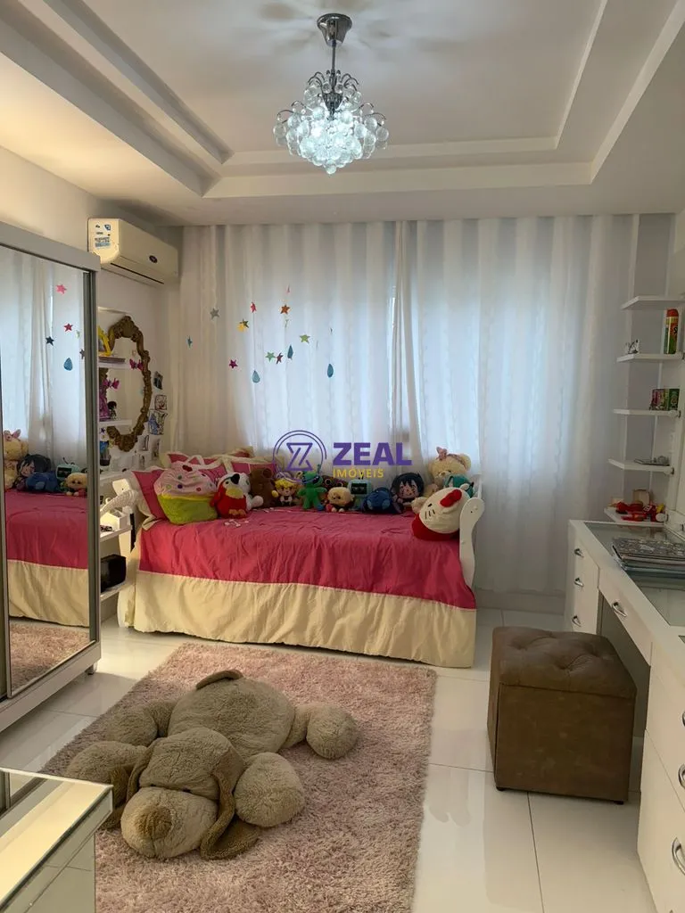 Furnished house with 4 suites and an integrated kitchen 380 m² — photo 49