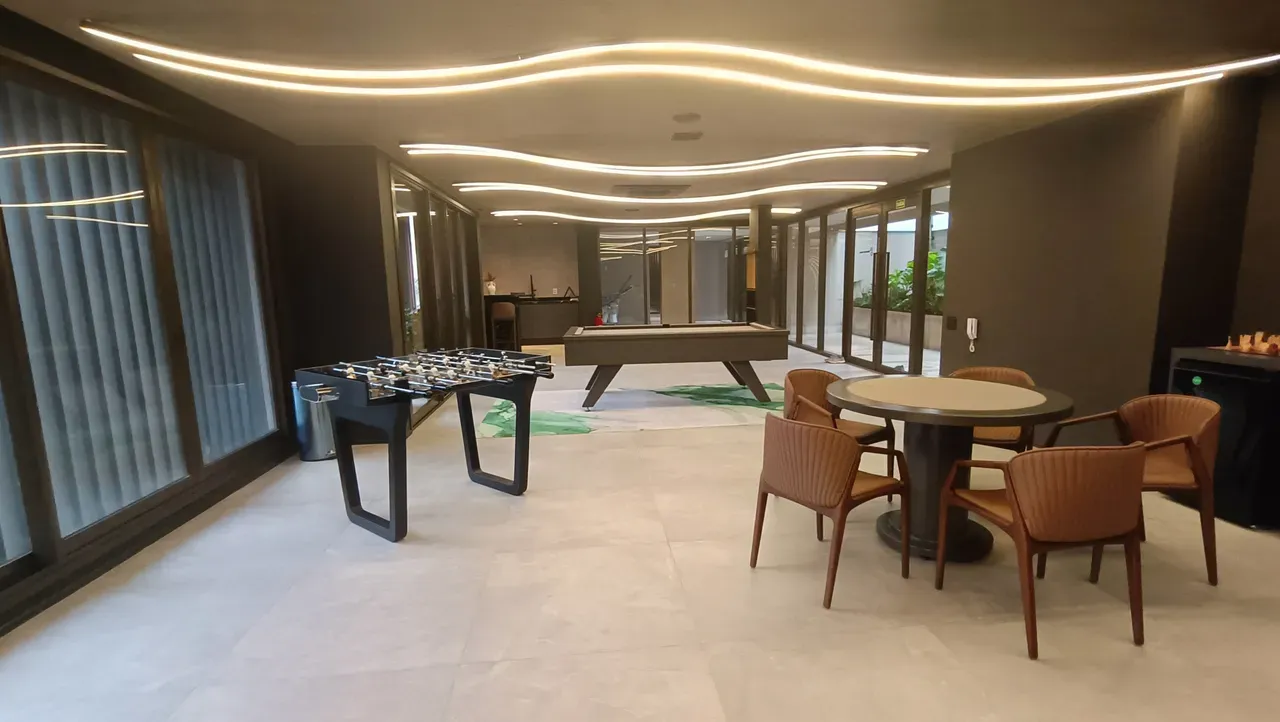 Квартира 73 м² с застеклённым балконом и видом на горы — photo 44