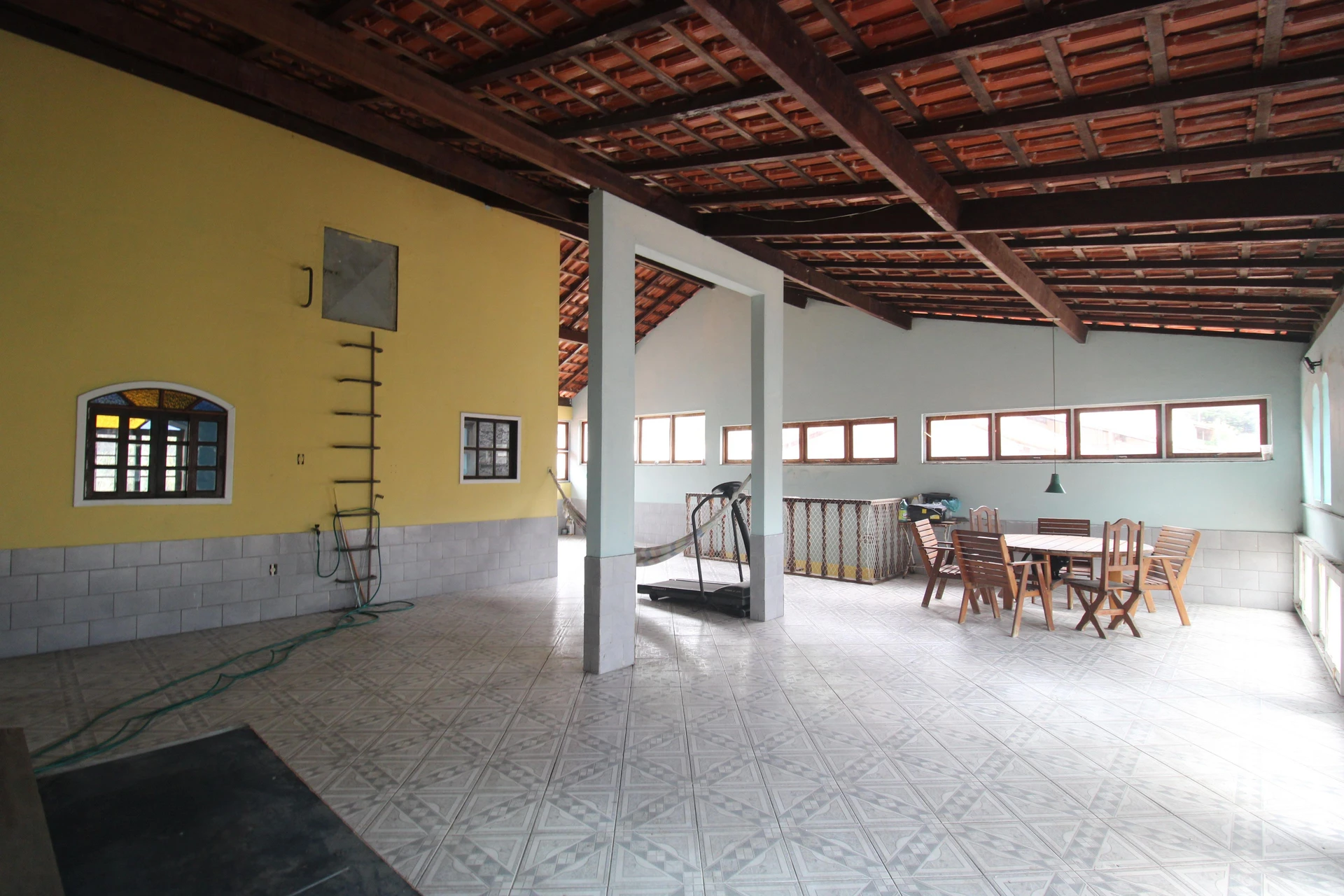 Furnished house with 6 bedrooms and 4 bathrooms — photo 20