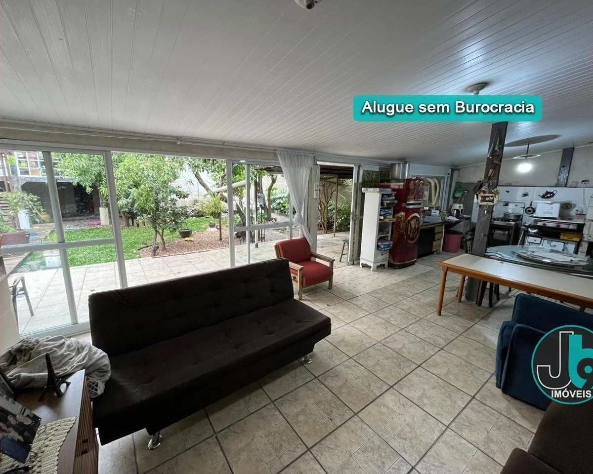 Furnished house with 5 bedrooms and 3 bathrooms — photo 32
