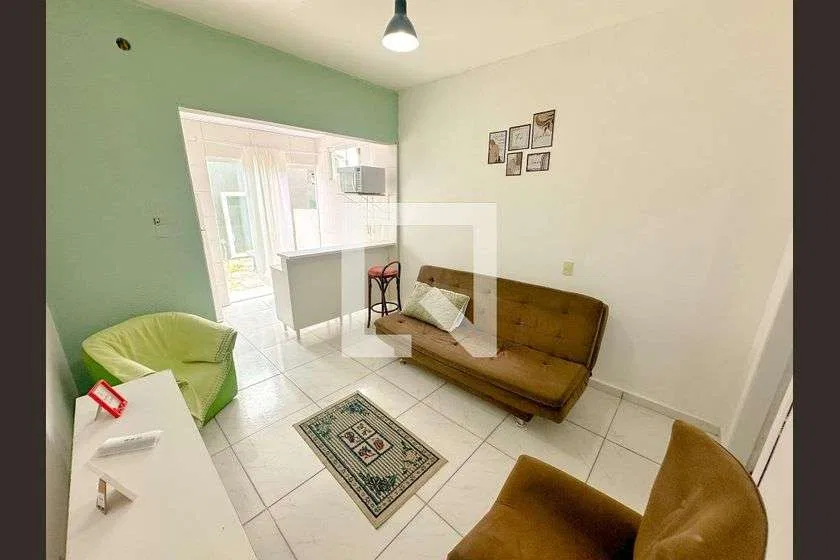 150 m² apartment with a private garden