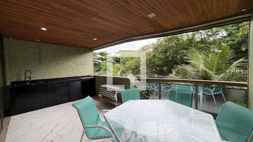 3-bedroom apartment with a grill on the balcony — photo 14
