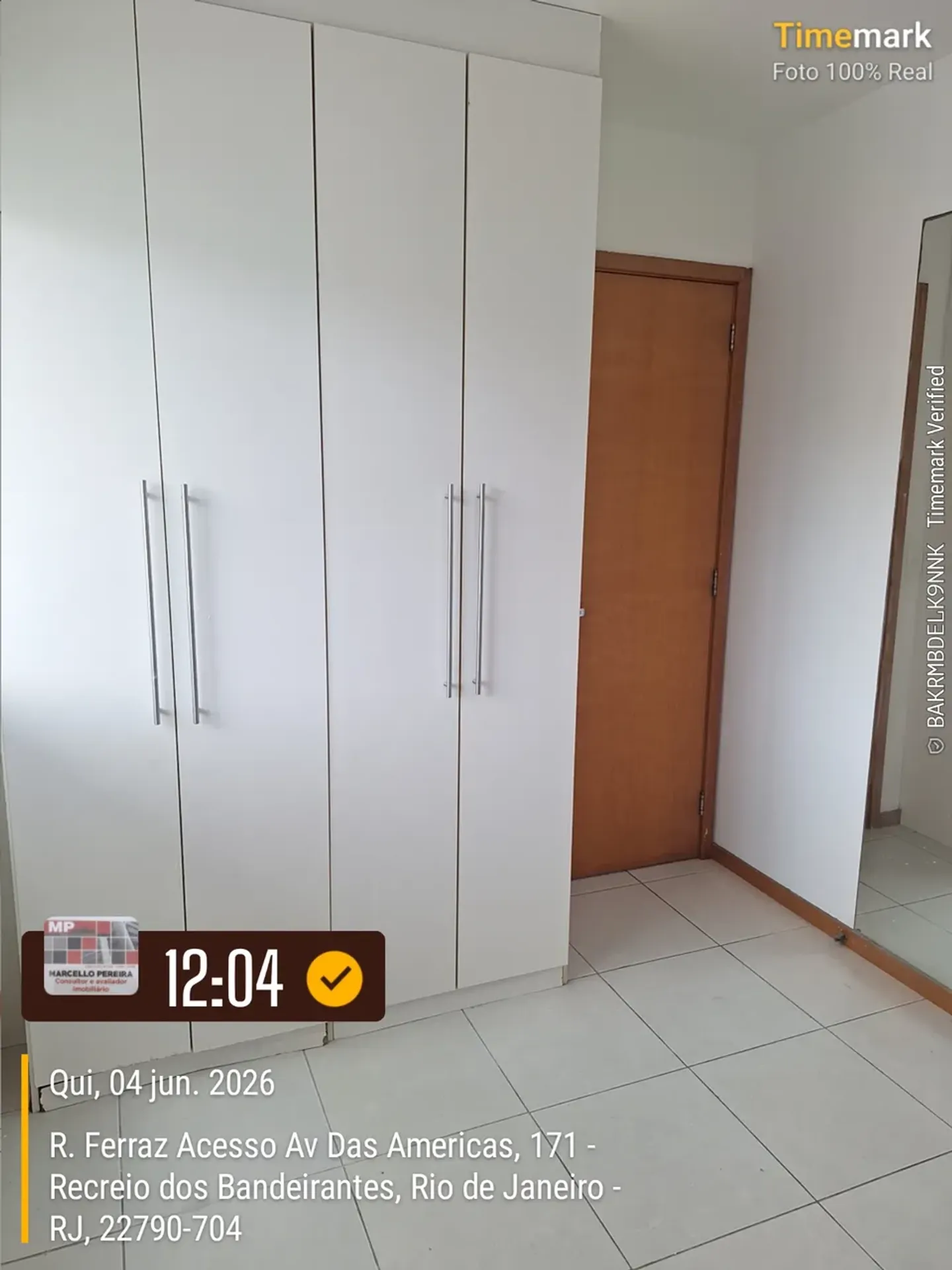 Furnished duplex penthouse with balcony and built-in grill — photo 27