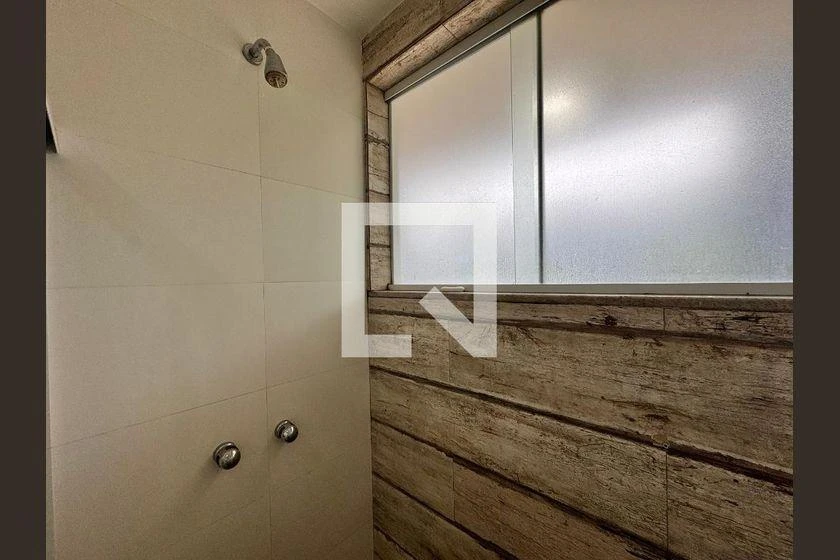 Casa em condomínio com 6 quartos e 6 banheiros — photo 3