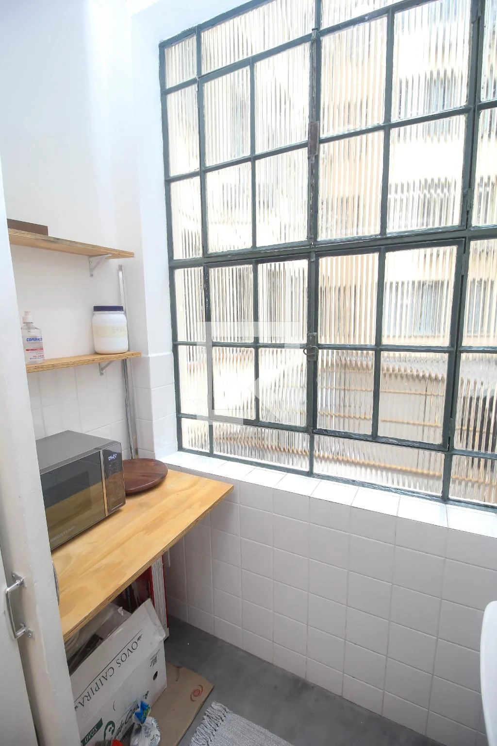 Furnished apartment with an open gas kitchen — photo 23