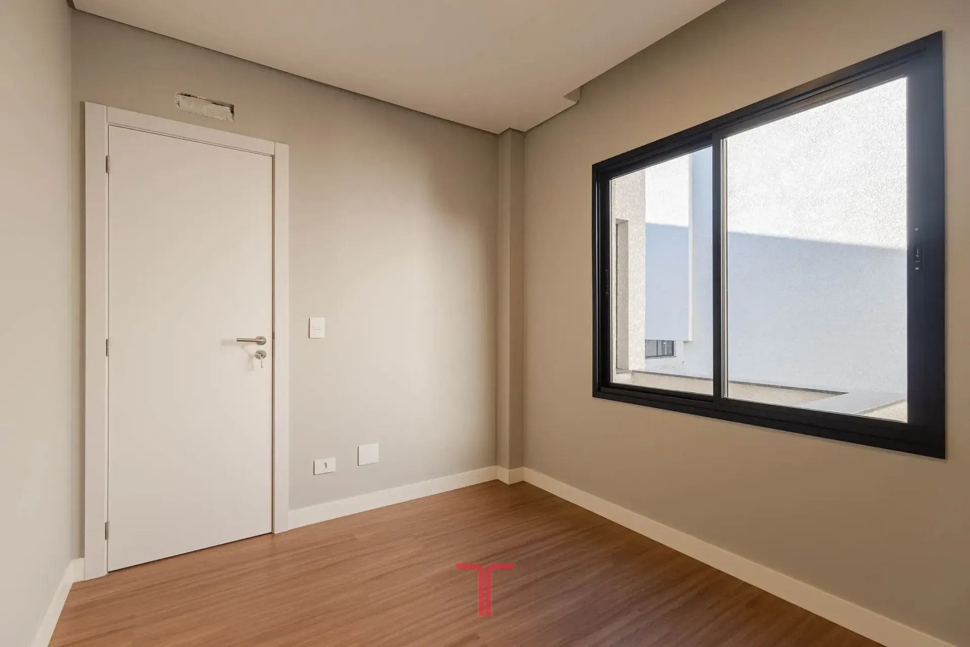95 m² townhouse with 3 bedrooms and open kitchen — photo 34