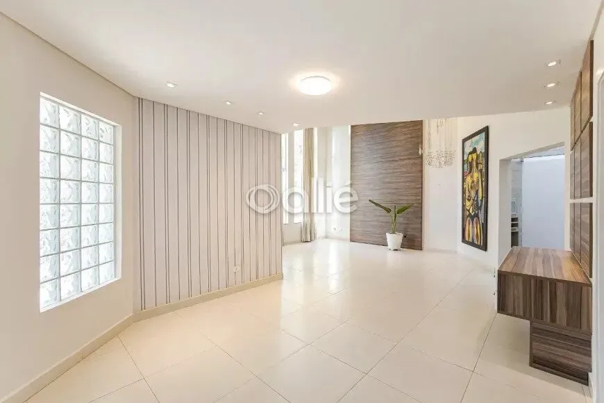 House with 4 en-suite rooms and 4 parking spots — photo 9
