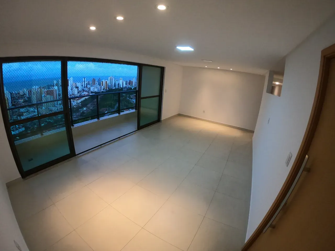 126 m² apartment with 3 en-suite bedrooms and 2 parking
