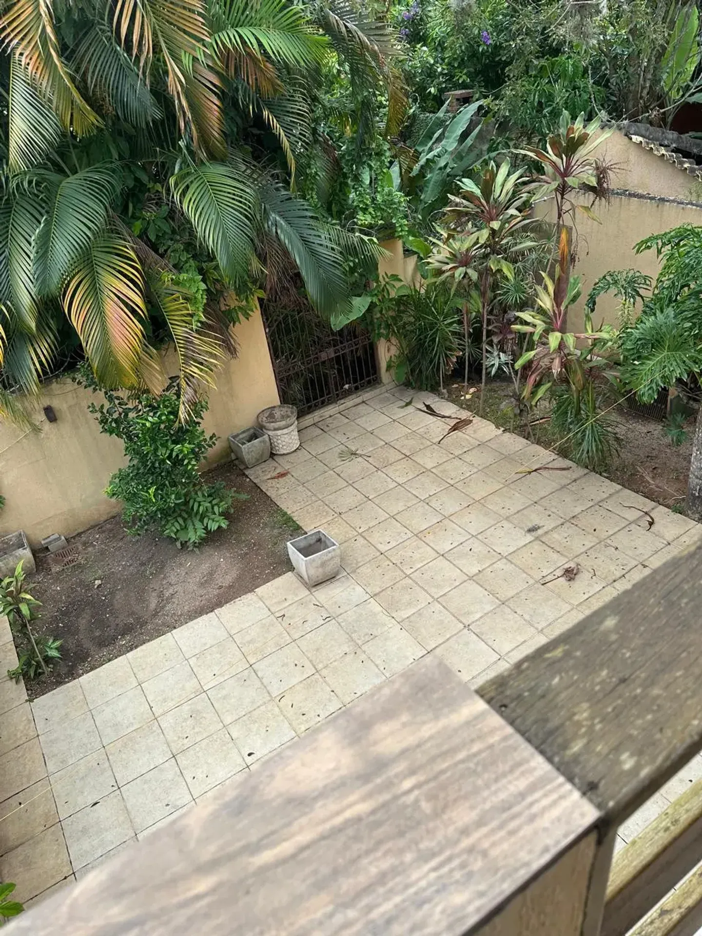 Duplex house with a shared open-air pool — photo 27