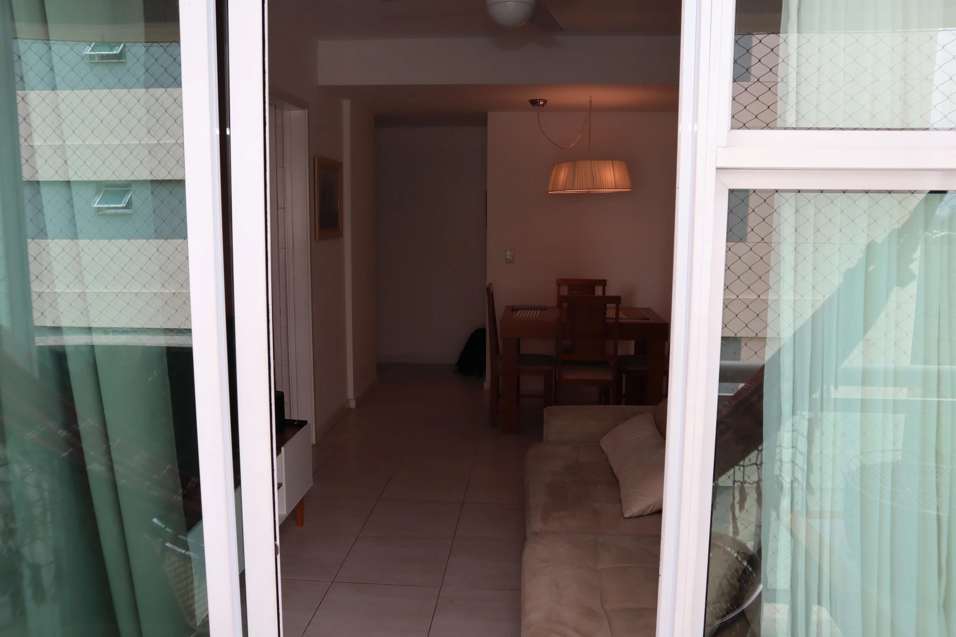 2-bedroom apartment with a mountain view — photo 18