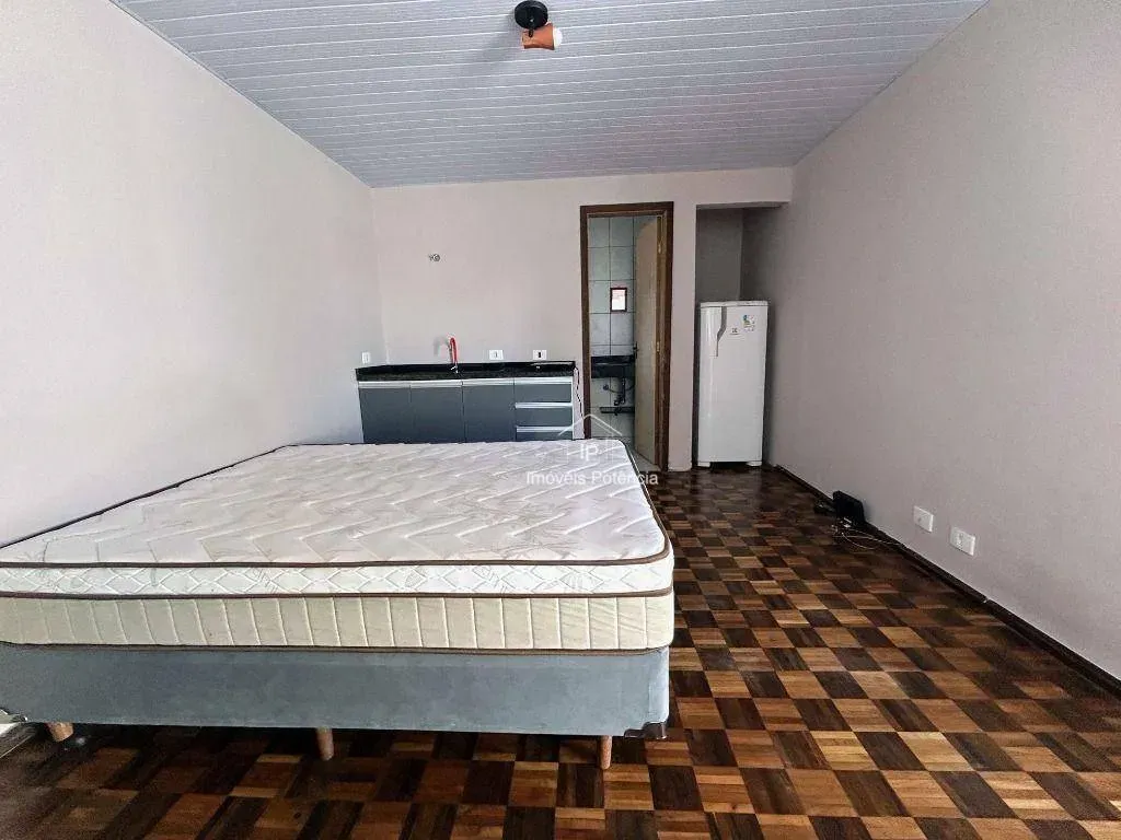 Studio com piso de madeira ou laminado, Atuba — photo 7