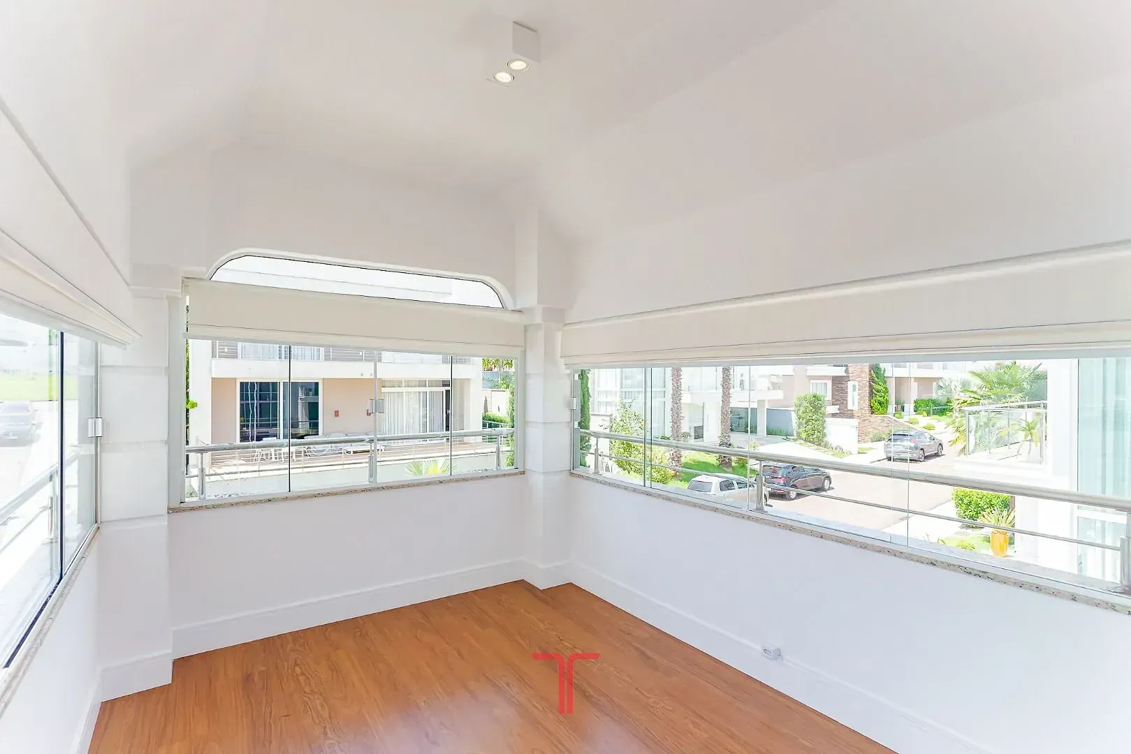 Дом 550 м² с 5 спальнями и приватным садом — photo 130