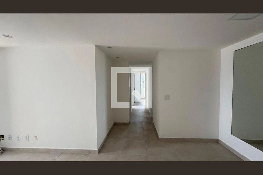 Apartment, 105 m², with a glass-enclosed balcony — photo 10