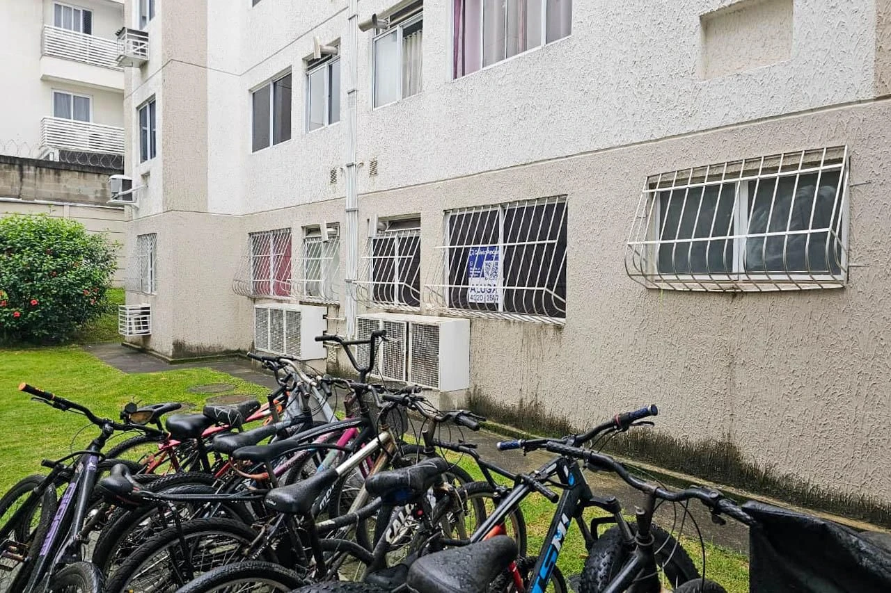 Apartamento de 2 quartos em condomínio com academia — photo 18
