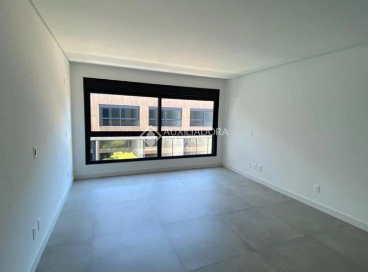 Квартира 75 м² с 1 спальней и душем в стекле — photo 3