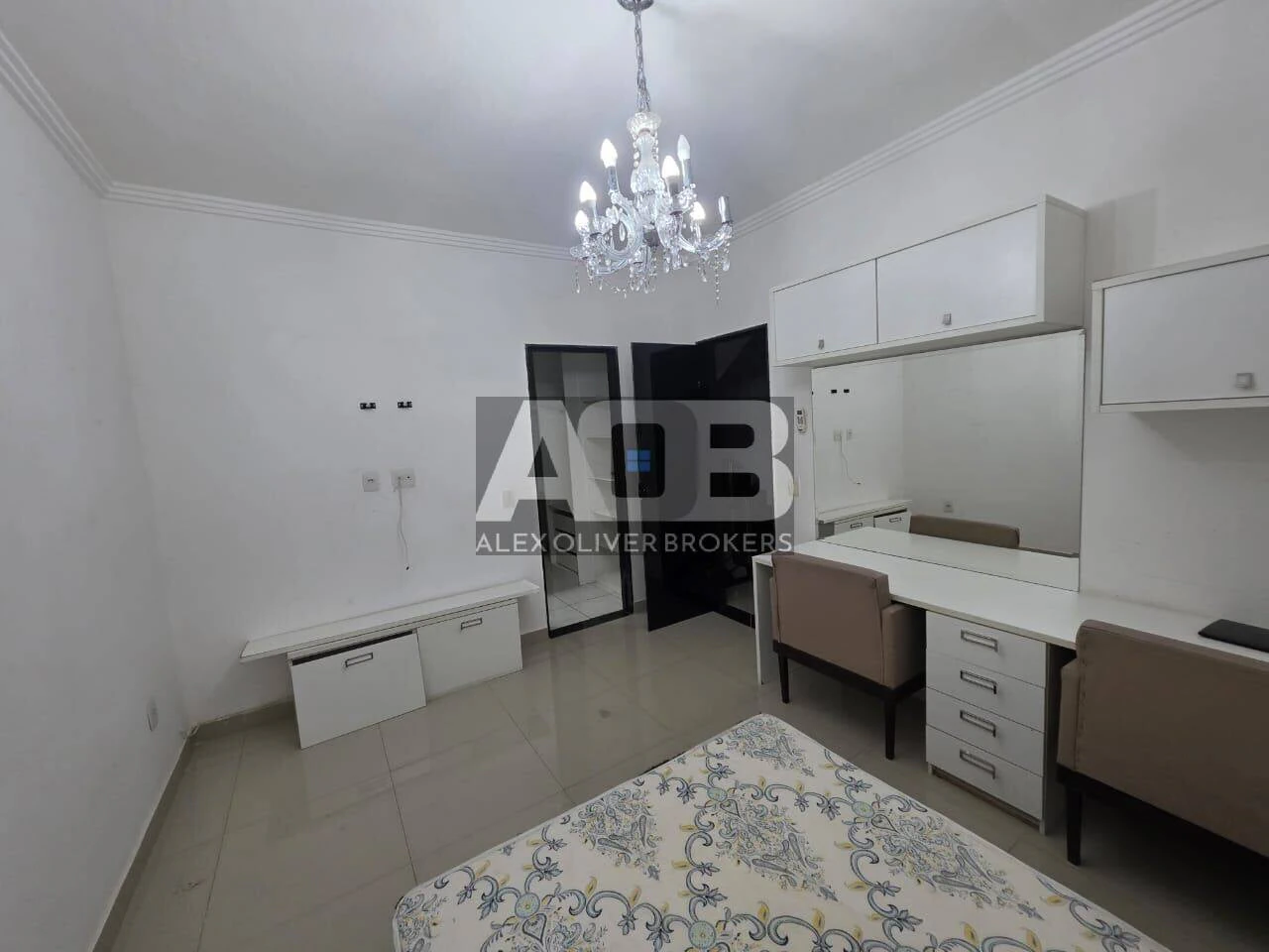 Furnished apartment, 130 m², with a grill on the balcony — photo 5