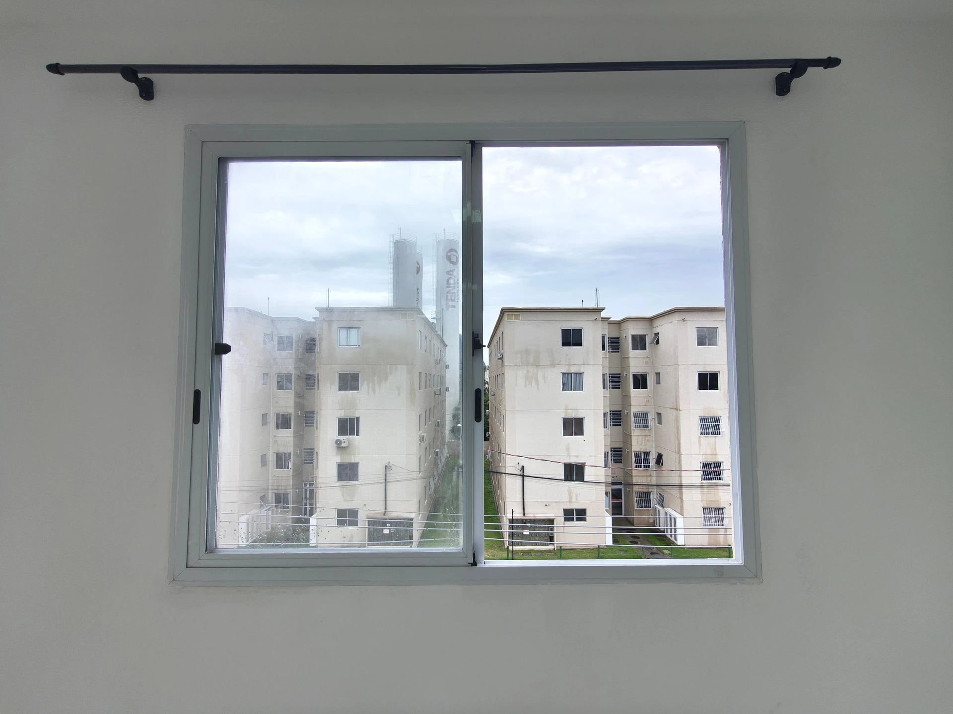 Unfurnished 2-bedroom apartment with 1 parking space — photo 27