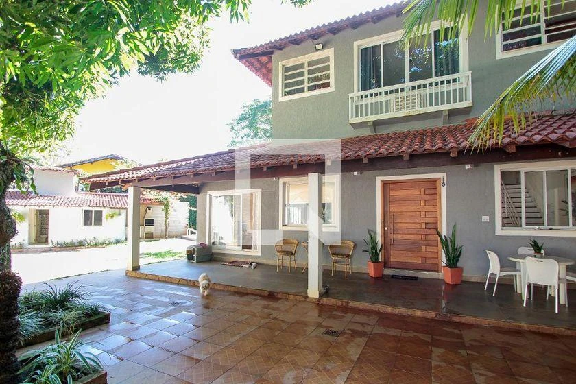 Casa mobiliada com 4 quartos e cozinha em conceito aberto — photo 14