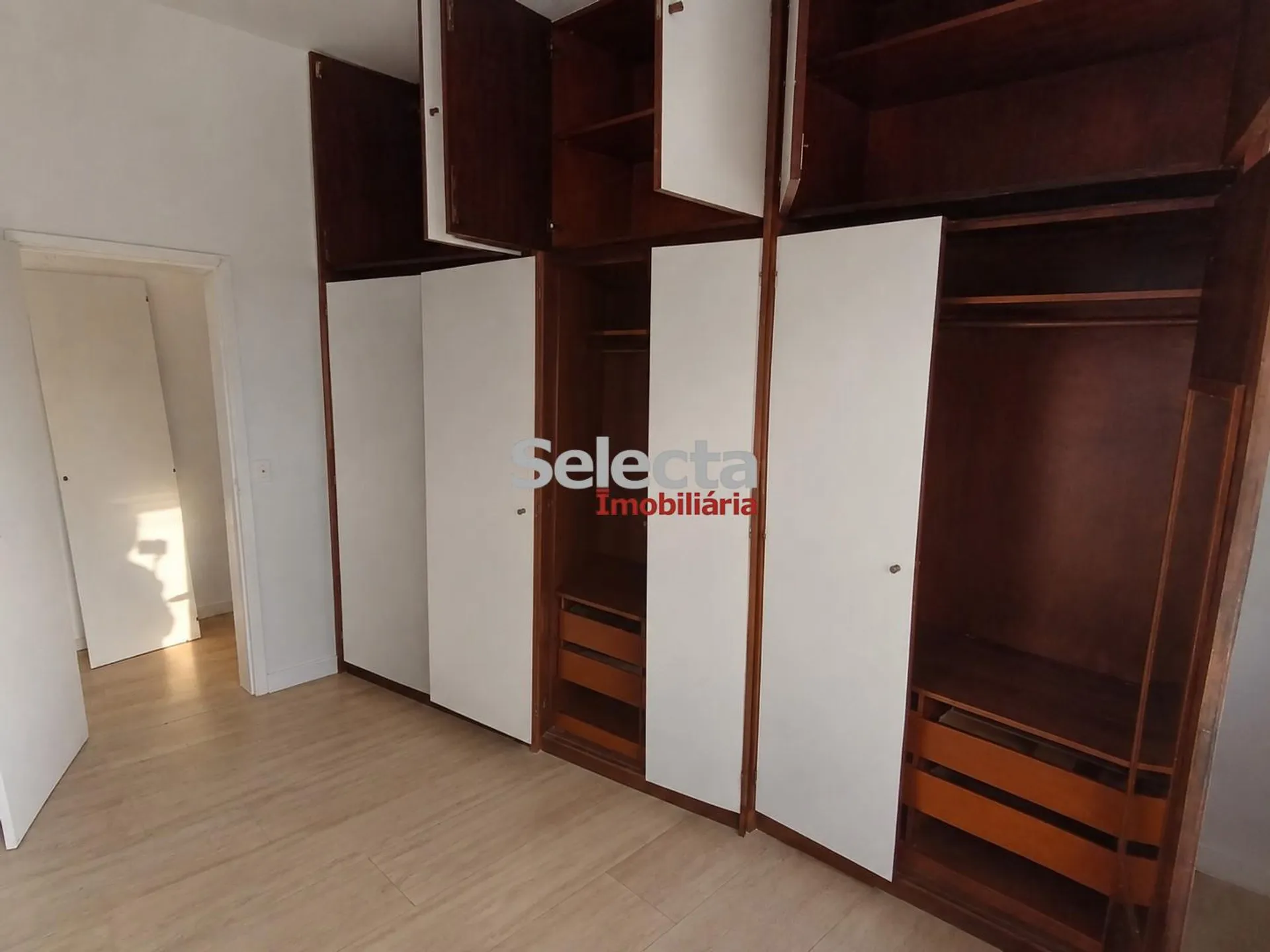 3-bedroom apartment with a water view in Rio de Janeiro — photo 12
