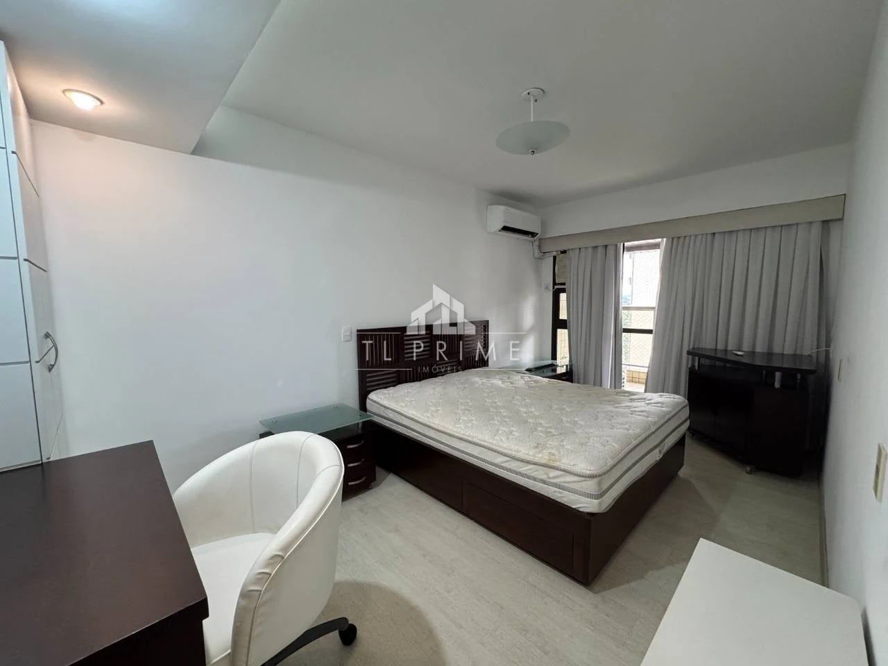4-bedroom apartment with a private pool — photo 10