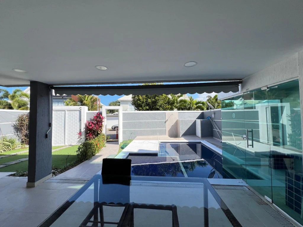 Furnished triplex home with 4 en-suites and 4 parking — photo 25