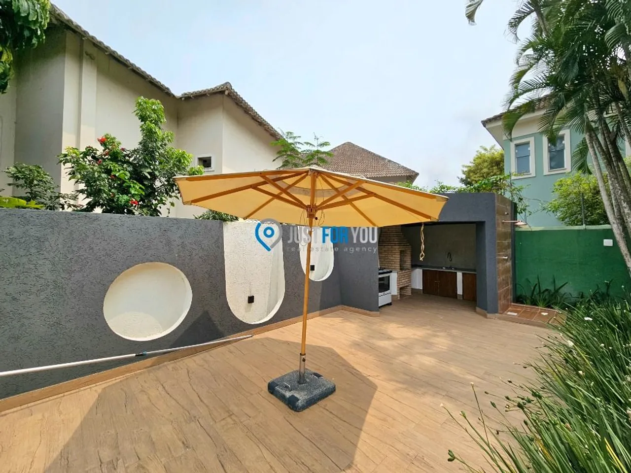 House with 5 bedrooms and a gas stove, 580 m² — photo 7
