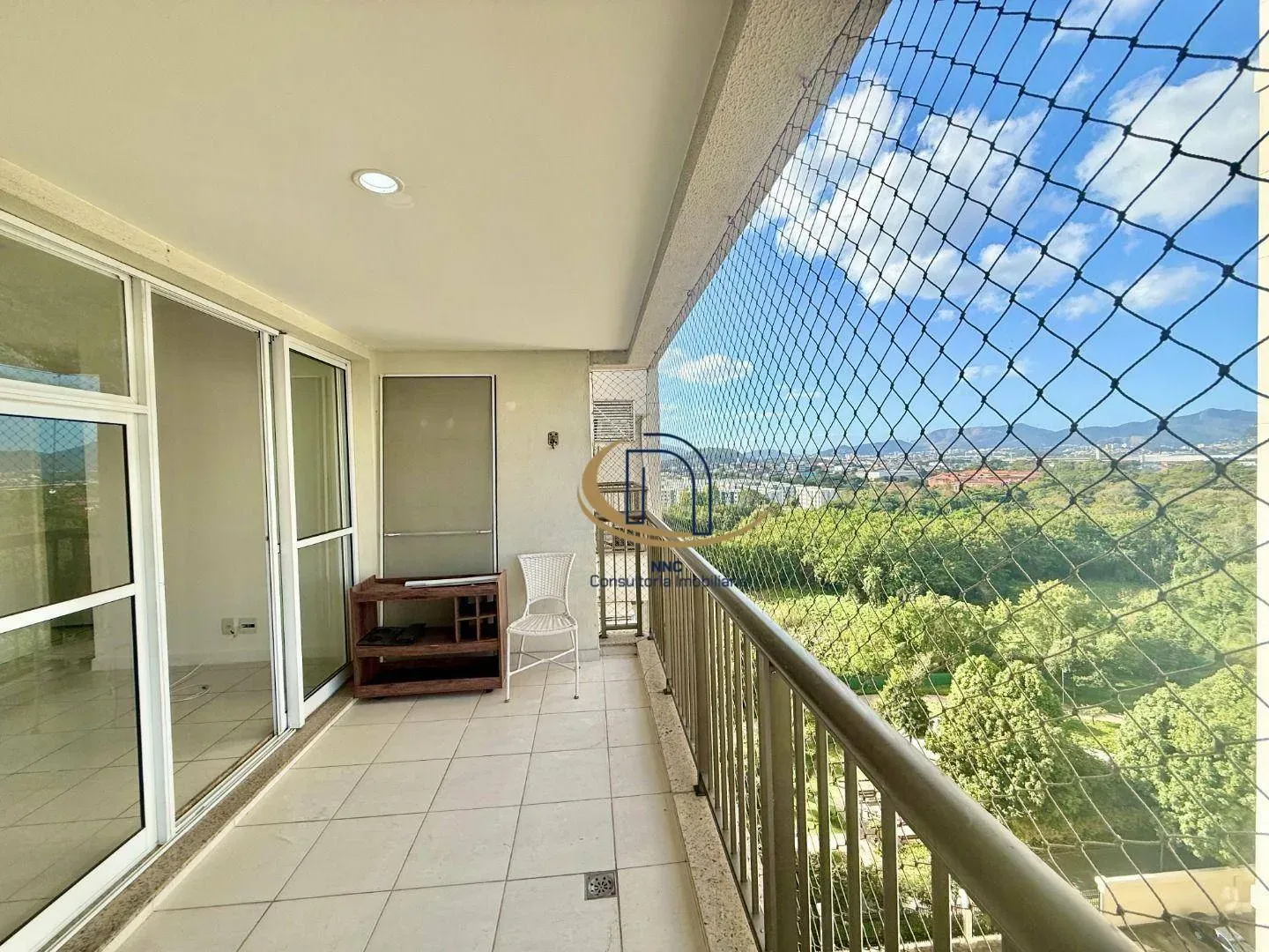 Apartamento, 75 m², com churrasqueira privativa