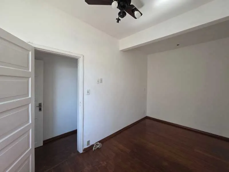 Residential apartment with 3 bedrooms and 2 bathrooms — photo 13