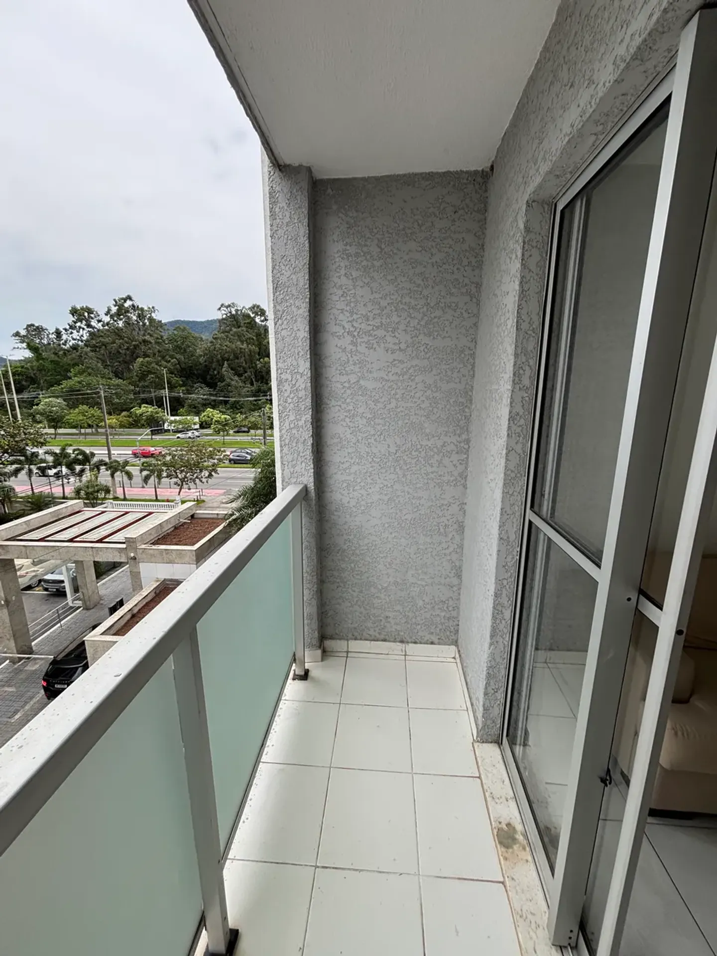 51 m² apartment with a home office and a washing machine — photo 10