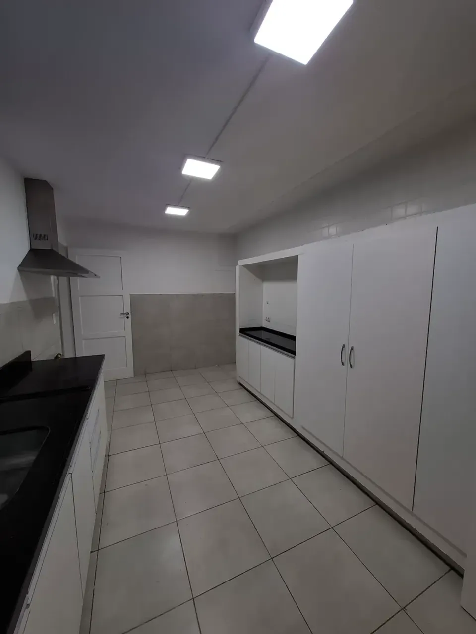 Apartment with 4 bedrooms, 4 bathrooms and 2 parking spaces — photo 2